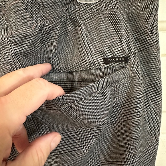Pacsun Drawstring Pants. XL. Very clean. Smoke Free. Excellent Shape. - Picture 8 of 12